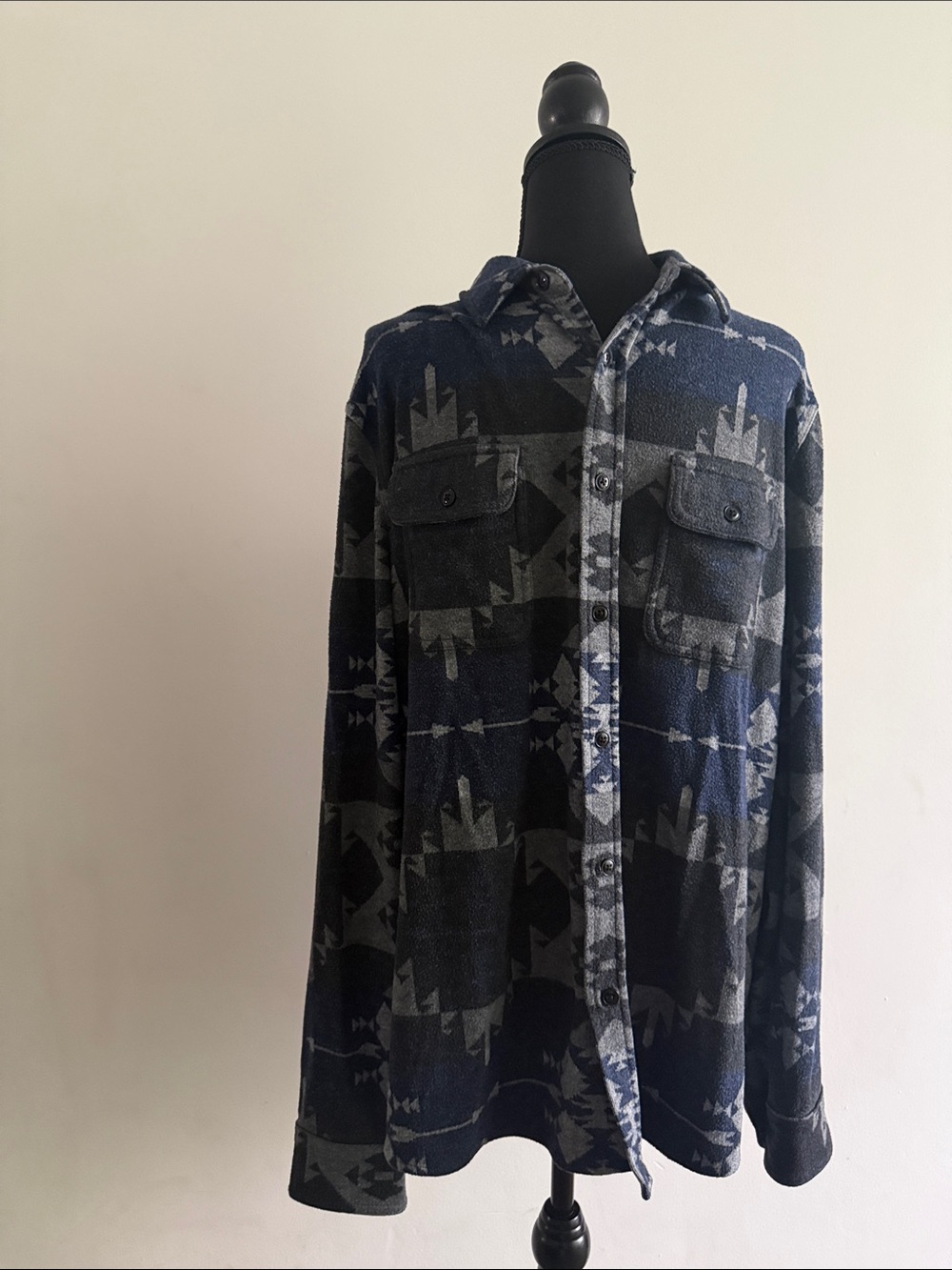 Men's Faherty Navy Blue Patterned Button-Up Shirt